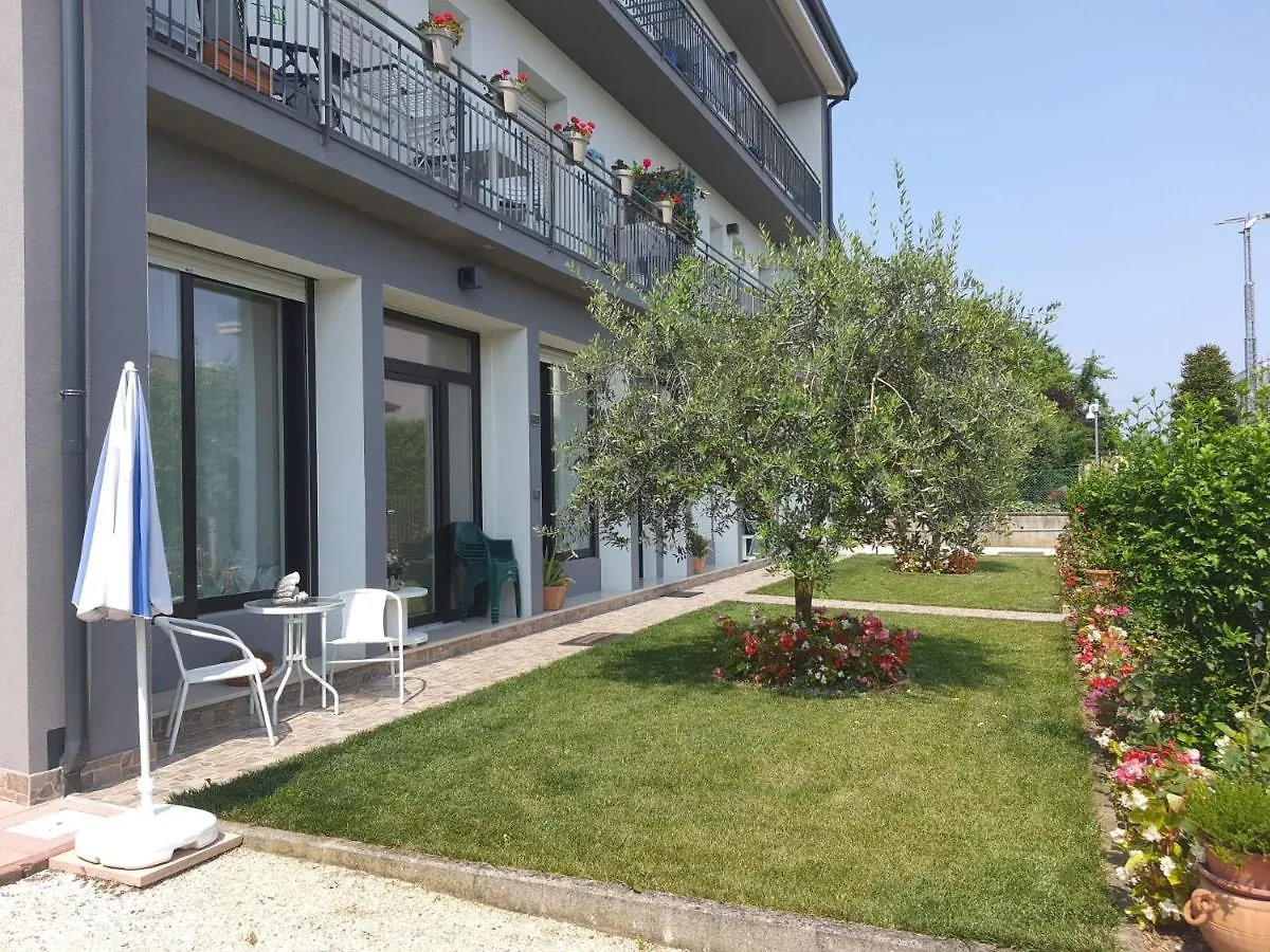 Apartment Appartamenti Donato Peschiera del Garda Italy