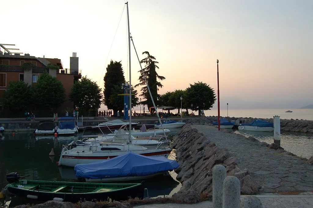 Apartment Appartamenti Donato Peschiera del Garda Italy